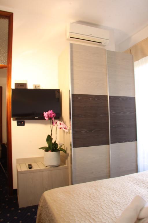 Hotel Tilly Cesenatico Ngoại thất bức ảnh