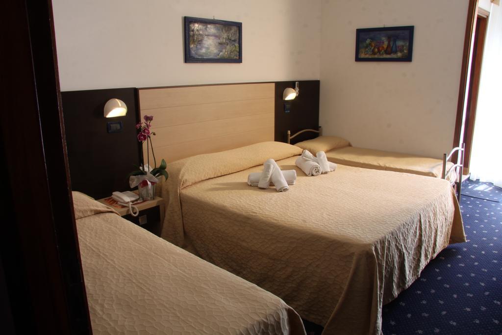 Hotel Tilly Cesenatico Ngoại thất bức ảnh