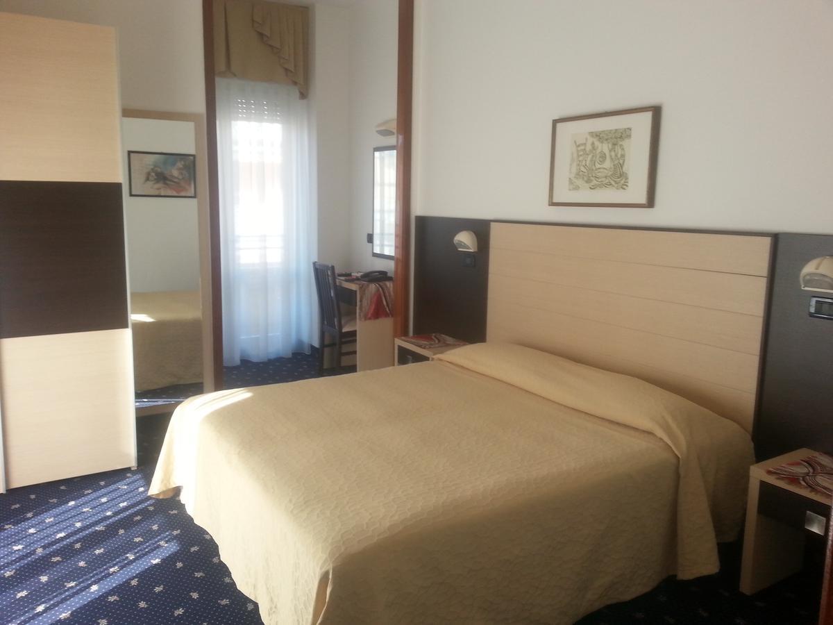 Hotel Tilly Cesenatico Ngoại thất bức ảnh
