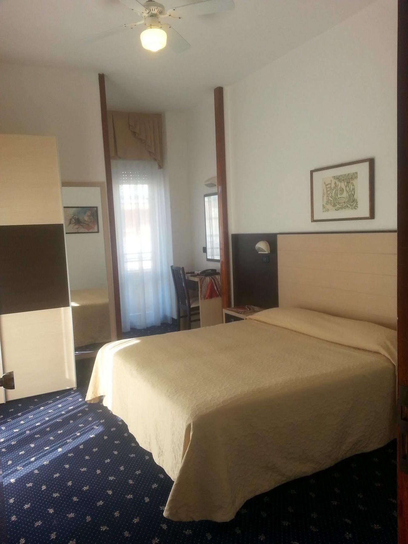 Hotel Tilly Cesenatico Ngoại thất bức ảnh