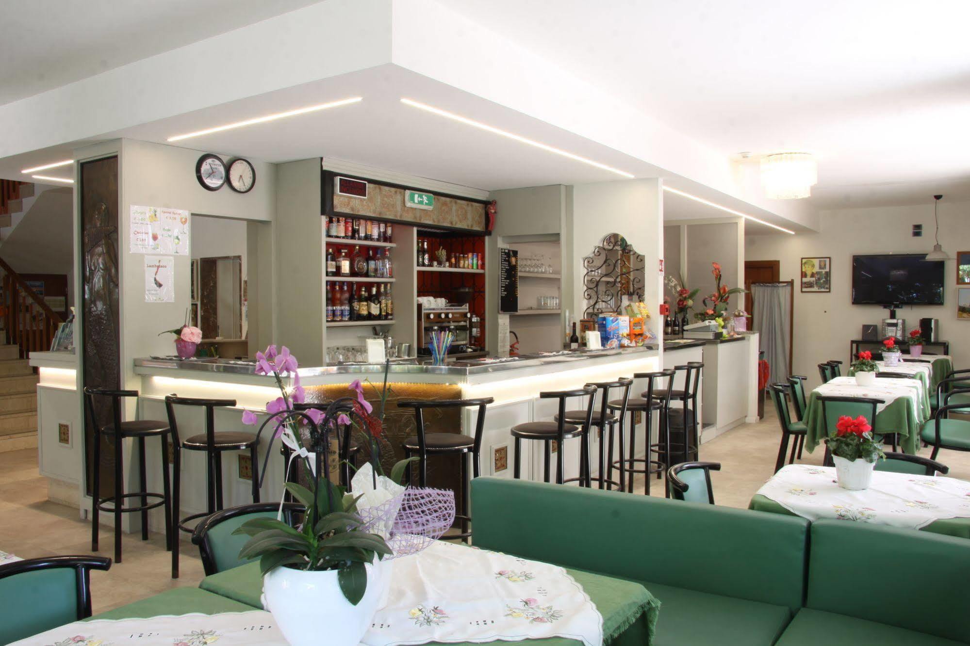 Hotel Tilly Cesenatico Ngoại thất bức ảnh